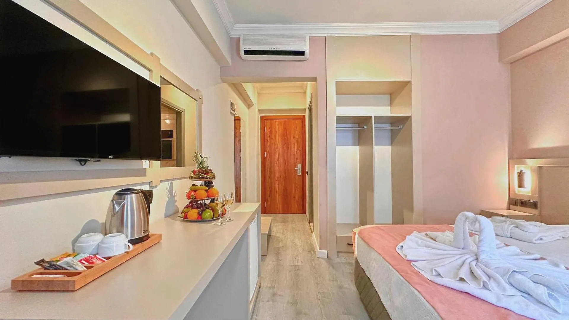 Hotel Casa De Levissi Oeluedeniz